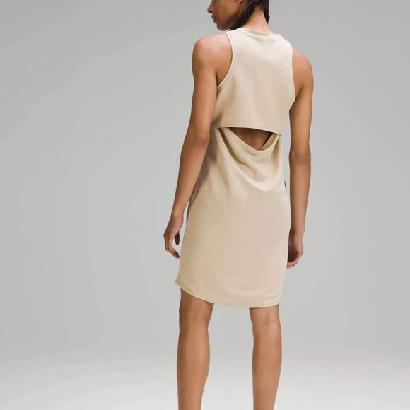 Lululemon Back Vent Tank Dress in Trench 10 - Picture 2 of 5